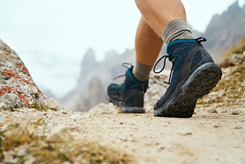 Bargain Camping and Hiking Gear – 9 Tips to Find the Best Deals